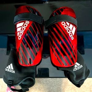 Adidas‘s adult shinguards